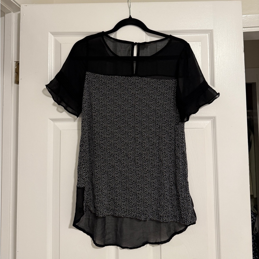 🐑Worthington Black and White Polka Dot Sheer Detail Top Size S Good Condition 🐑